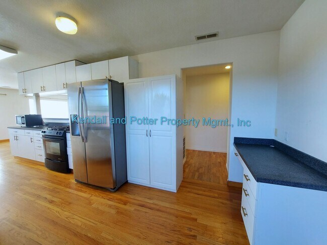 Foto del edificio - 1/2 Off 1st Month's rent with Move In by 1/15/26 - Wonderful 3+ Bed/2 Bath Home in Soquel