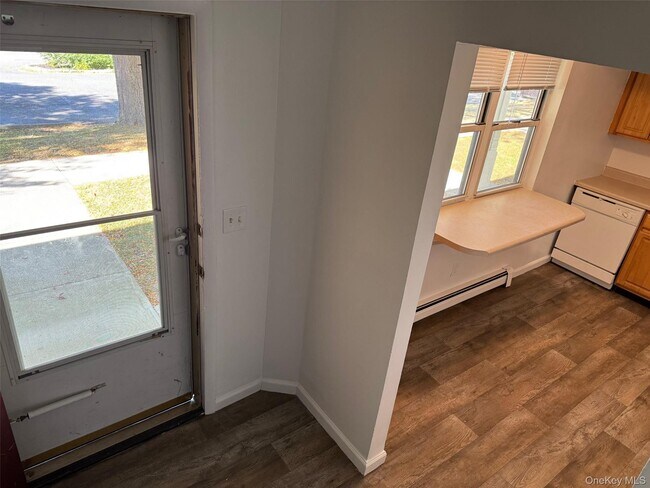 Foto del edificio - 4 Patton Dr