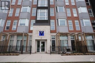 Building Photo - 253-253 Albert St