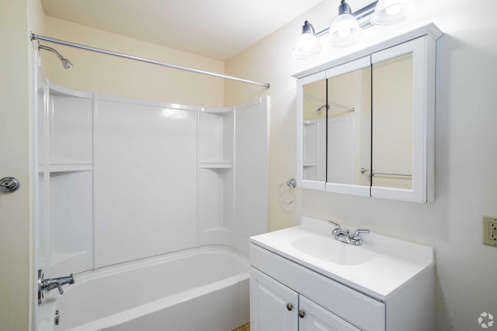 Bethlehem Fields Apartments & Townhomes photo 3