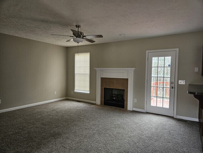 Foto del edificio - 126 Walton Trce S