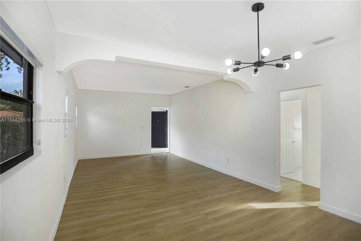 Building Photo - 1786 NW 15th St