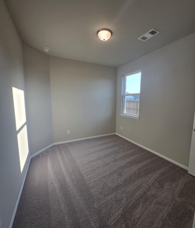 Building Photo - 27502 Clear Breeze Dr