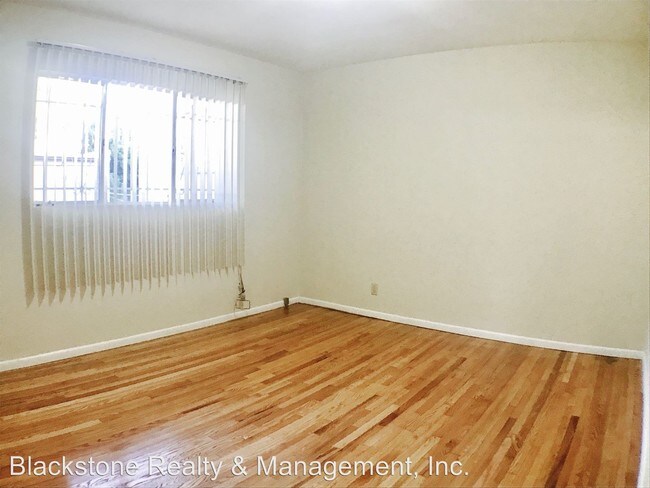 Foto del edificio - 1146 N Ogden Dr