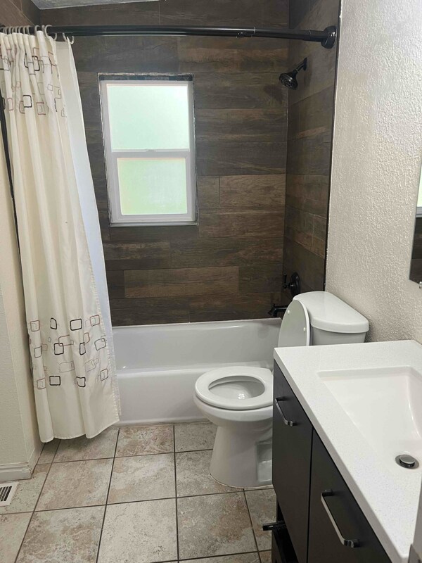 Foto del edificio - 2596 W 5650 S