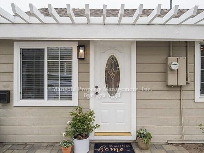 Foto del edificio - Great Home Near Downtown Monterey With Fenced Back Yard