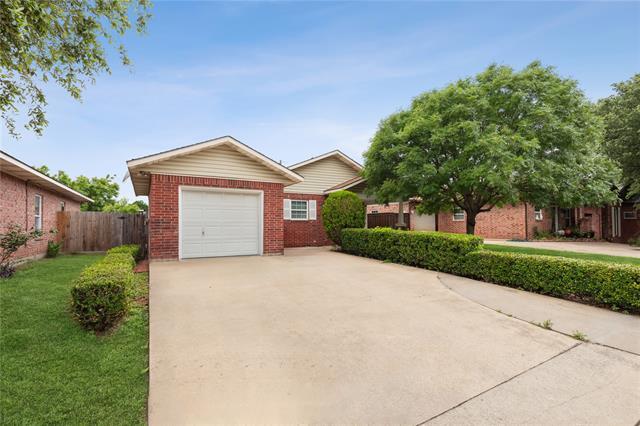 Foto del edificio - 4043 Gray Oak Pl