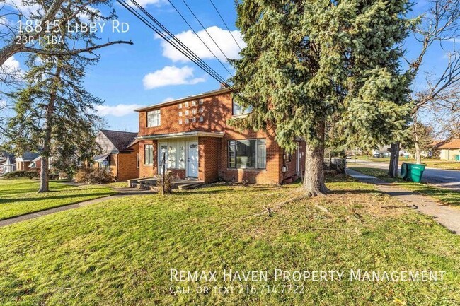 Foto del edificio - 18815 Libby Rd., Maple Hts - Side by Side ...