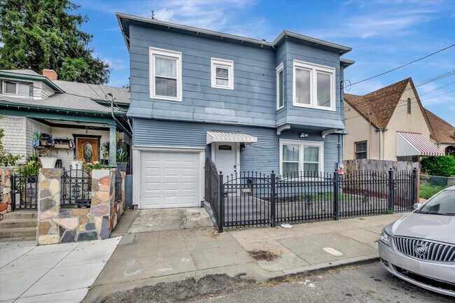 Building Photo - 2019 45th Ave