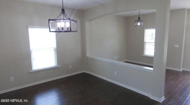 Building Photo - 83117 Purple Martin Dr