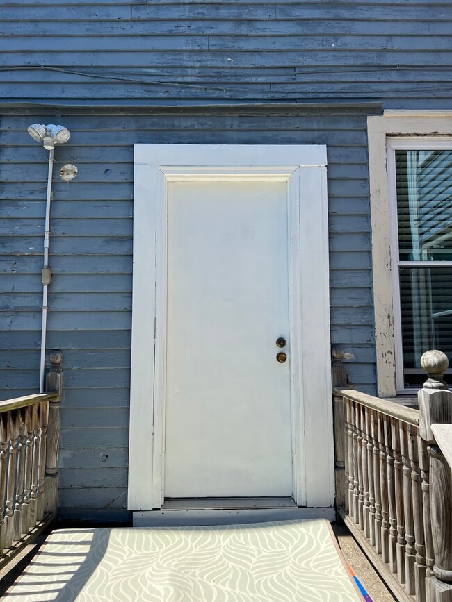 Back Door - 268 W Tupper St