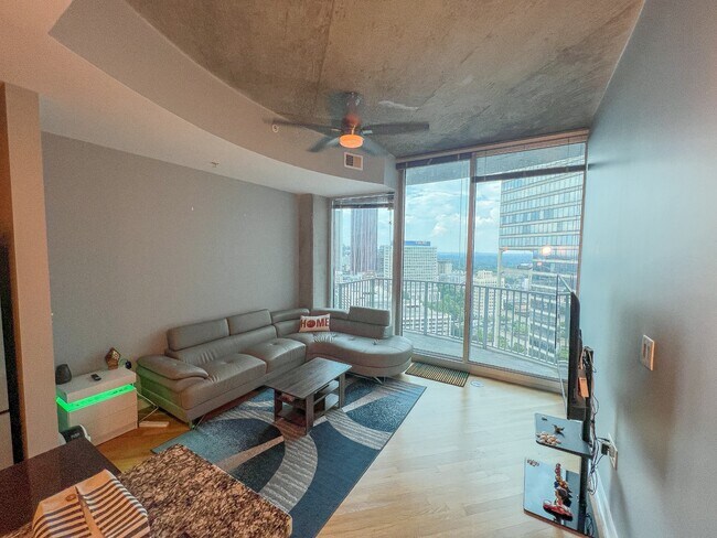 Foto del edificio - 400 W Peachtree St NW