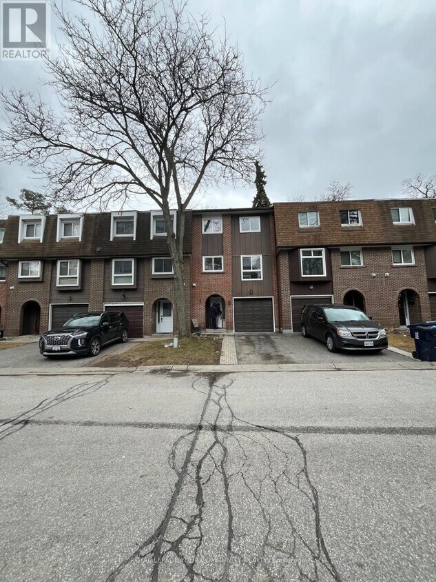 Photo principale - 443-443 Manse Rd
