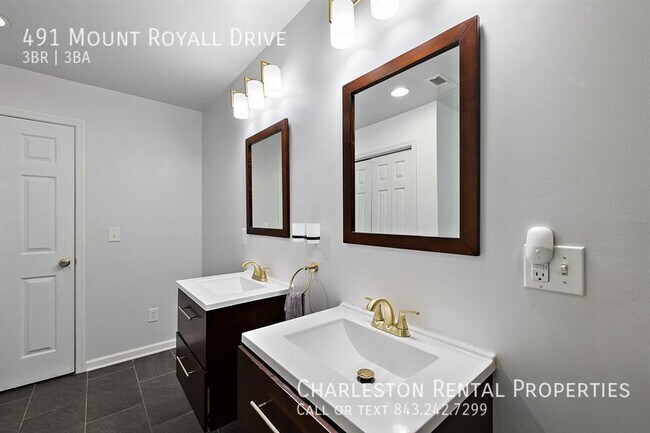Building Photo - 491 Mt Royall Dr
