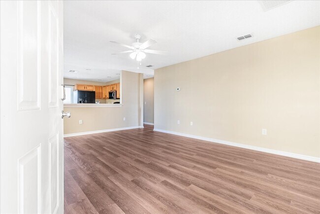 Foto del edificio - 233 Southbridge Cir
