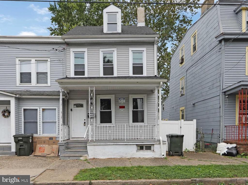 Primary Photo - 133 E Federal St