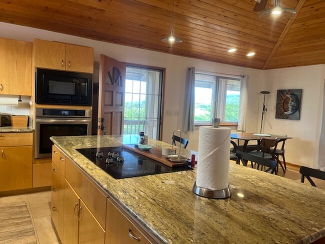 Building Photo - 6 Month Lease on Fully Furnished 3 Bedroom...