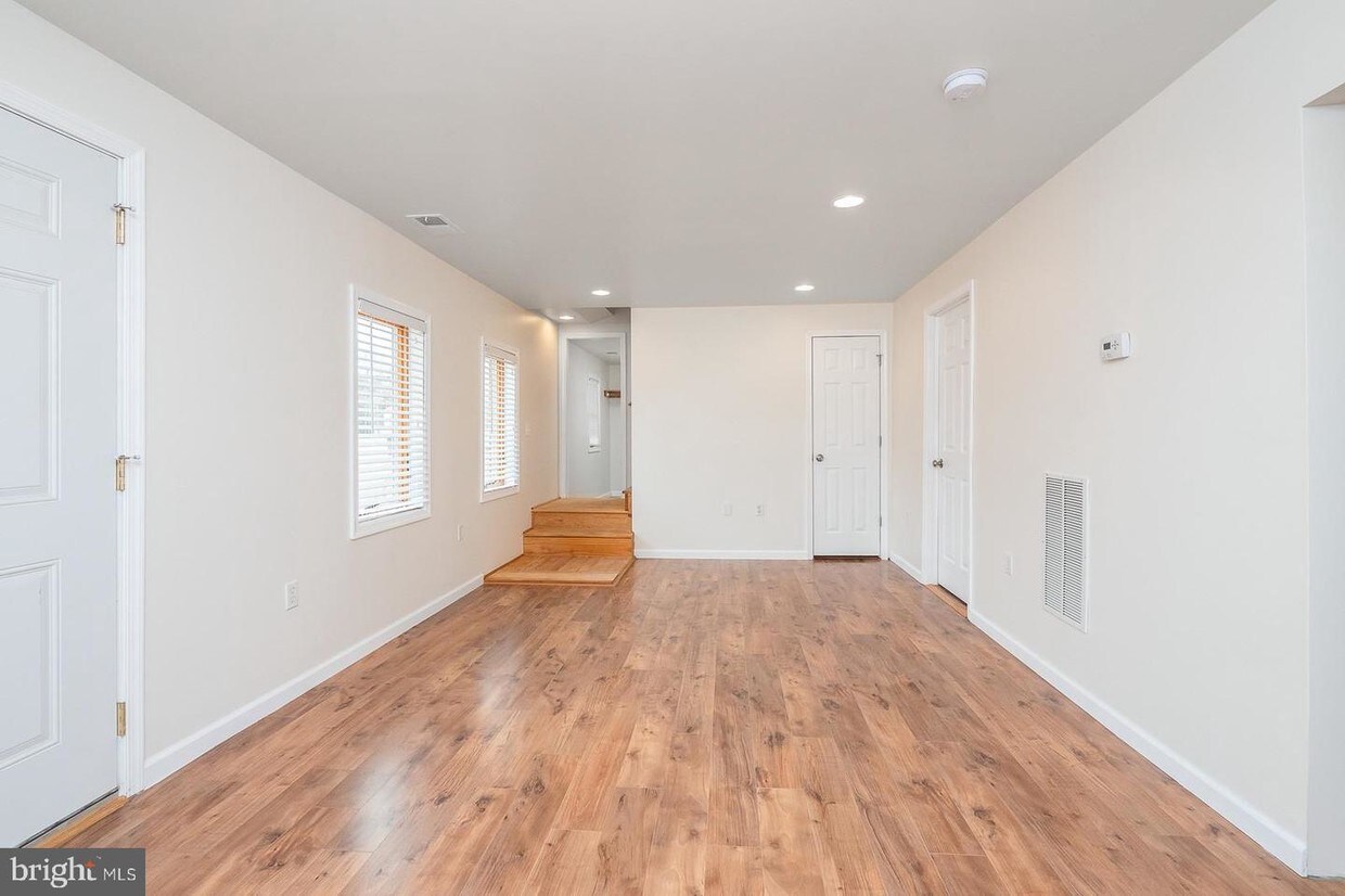 6475 Token Forest Dr, Manassas, VA 20112 House Rental in Manassas, VA