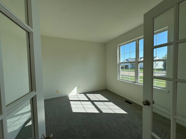 Foto del edificio - 405 Preserve Dr