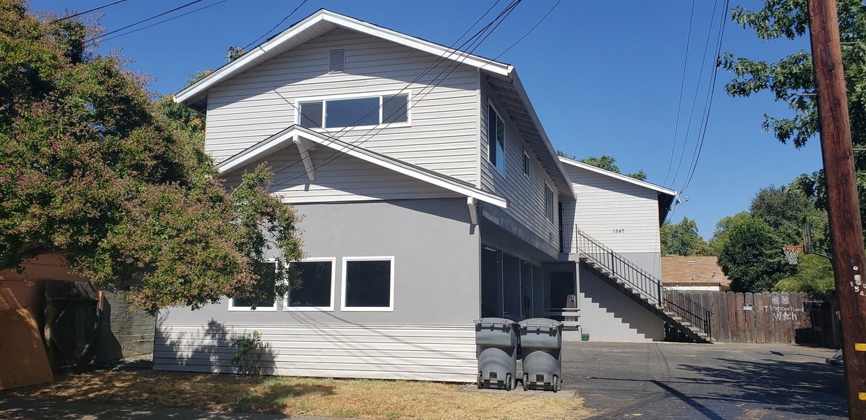Building Photo - 1547 2nd Ave