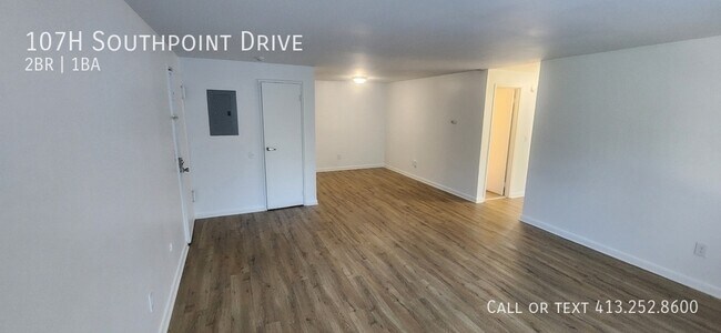 Foto del edificio - 107 Southpoint Dr