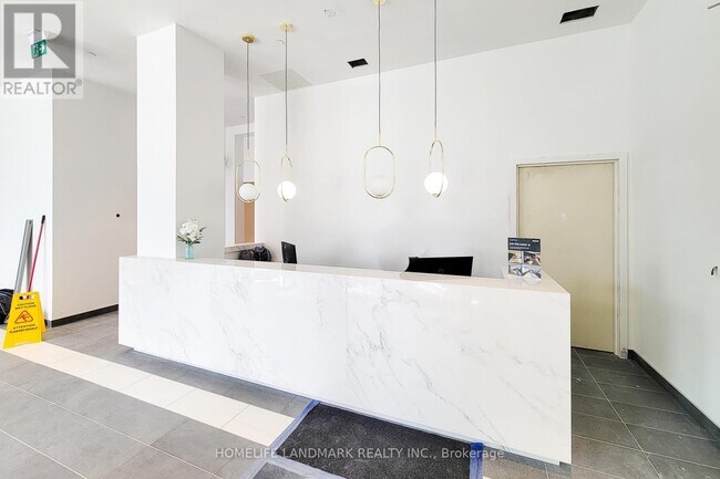 Building Photo - 1 Jarvis St