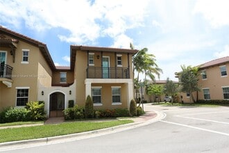 Building Photo - 1423 SW 147th Ave