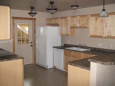 Building Photo - 2902 Tina Ave