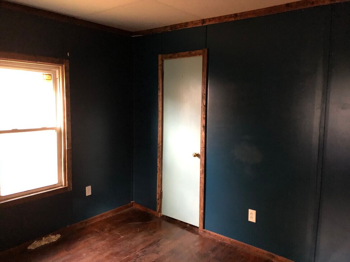 Foto del edificio - MOREHOUSE - 2 Bedroom Home In Town Great Location ONLY $298 MONTH / $499 DOWN