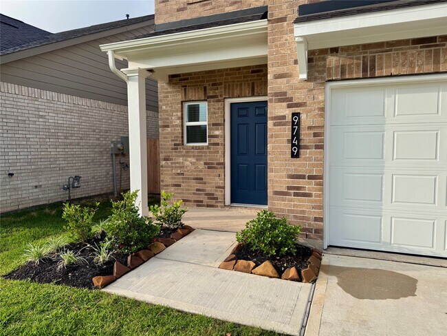 Foto del edificio - 9749 Grace Rdg Dr