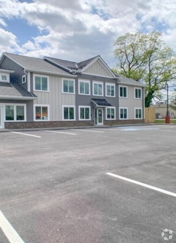 Building Photo - 640 Lincoln Hwy