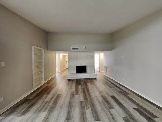 Foto del edificio - 5133 S Colony S