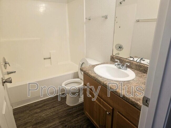 Foto del edificio - 3810 N Maryvale Pkwy