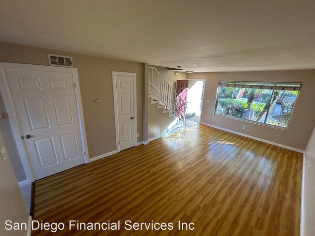 Building Photo - 2 br, 1.5 bath House - 309 S. Mollison Ave...