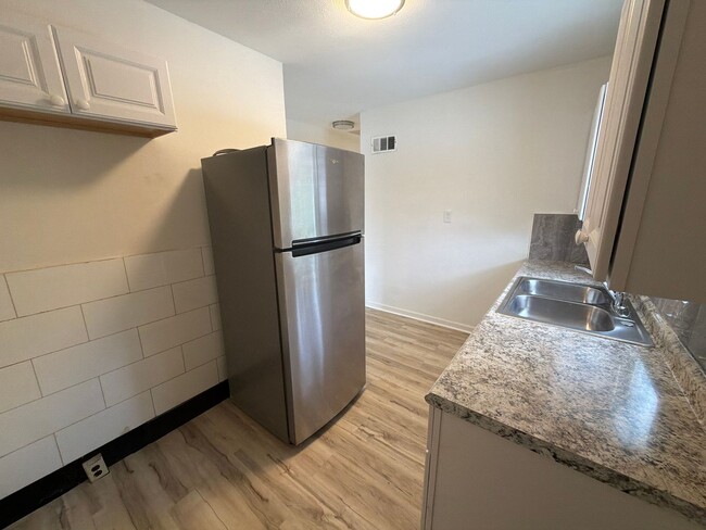 Building Photo - Newly Rehabbed 2 bed in Jennings