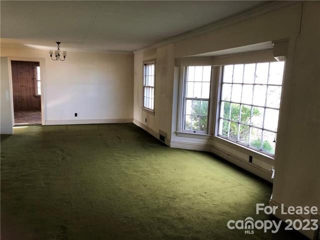 Foto del edificio - 2638 E Main St