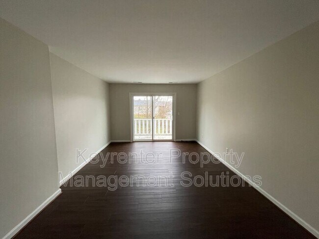 Foto del edificio - 1614 Plunkett St