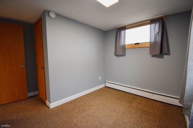 Building Photo - 1 br, 1 bath 4plex - 2510 8th St N