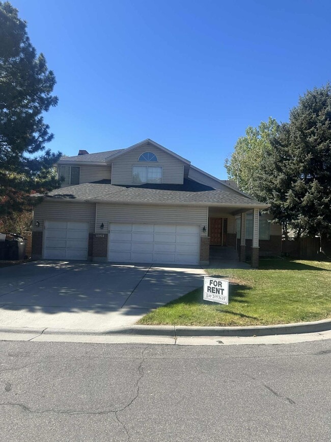 Building Photo - 9228 S Stone Point Pl