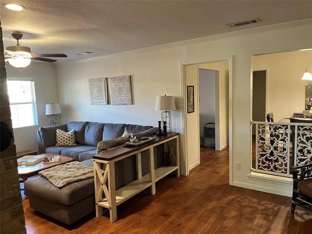 Foto del edificio - 2214 Vanderbilt Ct