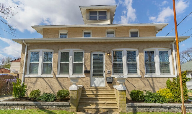 Building Photo - 34 Bridge Ave