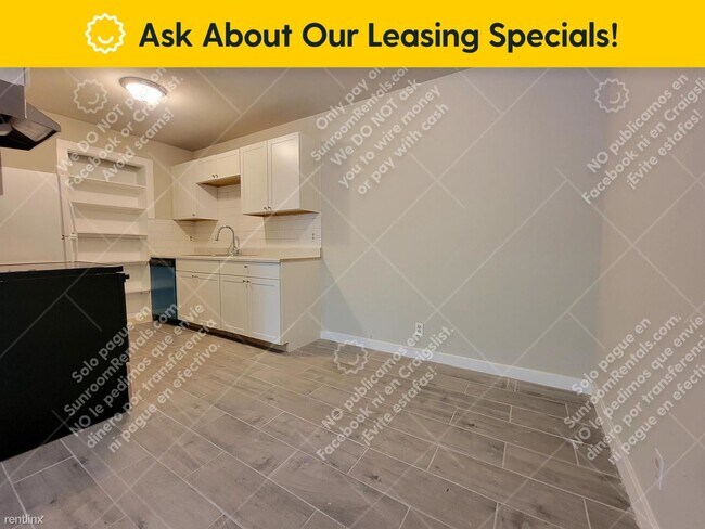 Foto del edificio - 2 br, 1 bath Duplex - 3405 Clawson Rd A A