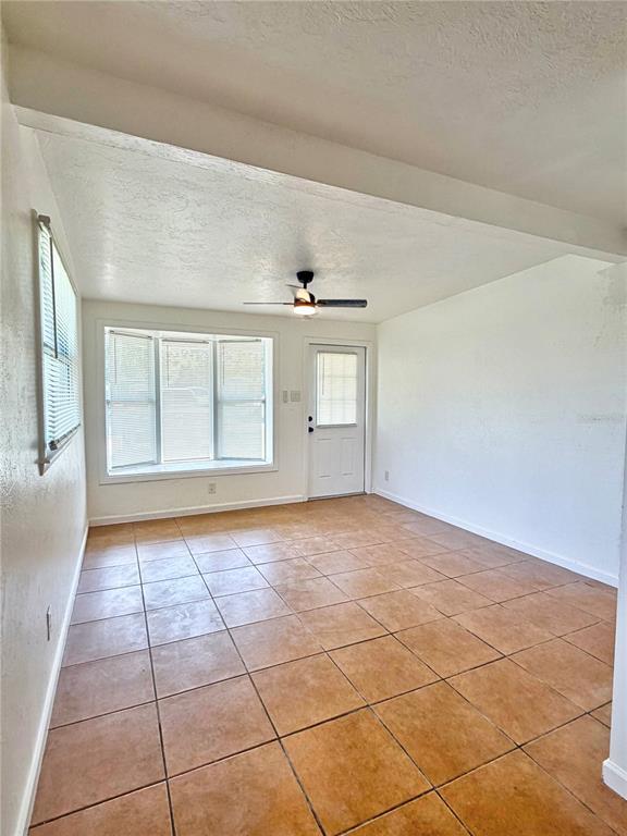 Building Photo - 3724 Taro Pl