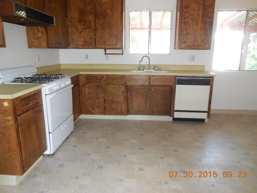 Building Photo - 5180 Magdalena Ave