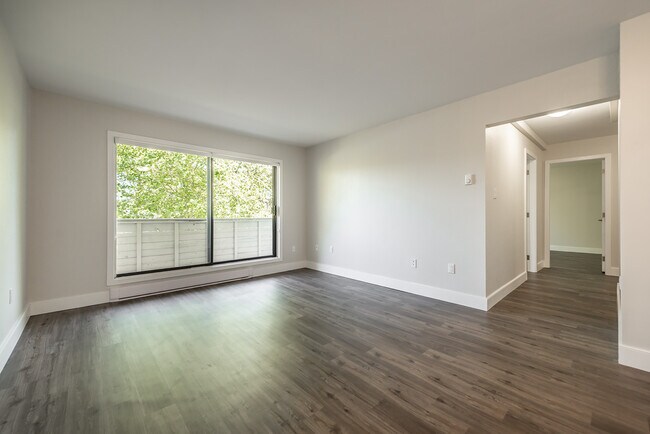 Photo du bâtiment - Brentwood Tower Apartments