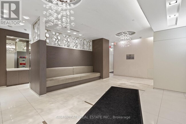 Photo du bâtiment - 9088 Yonge St