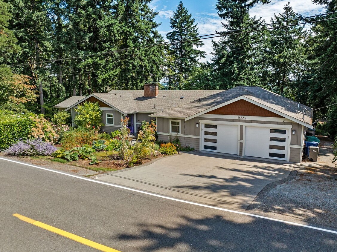 Foto principal - Normandy Park - Modern and Spacious!