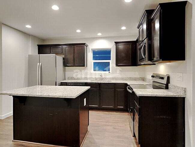 Foto del edificio - 1730 179th St Ct E