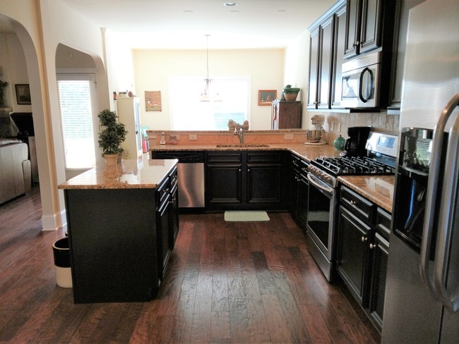 Building Photo - 4535 Saint Andrews Crest Dr