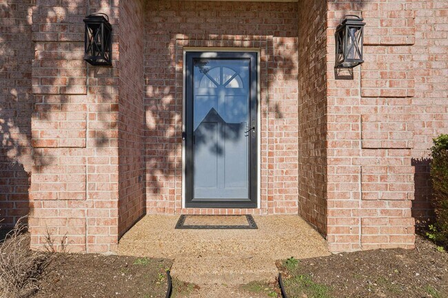 Foto del edificio - 8570 May Orchard Ln